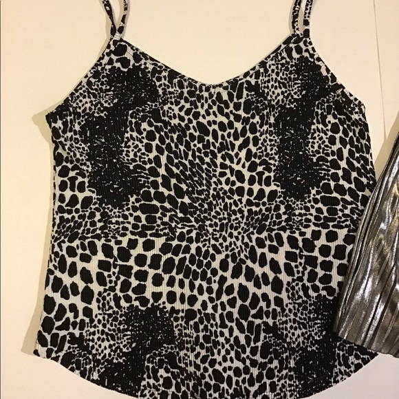 2for 24 cami style tank tops vintage and new leopard and silver pleated size S - Picture 6 of 9